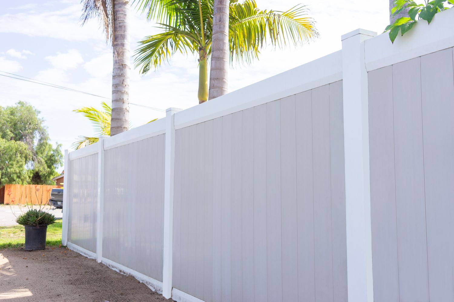 How to Install Vinyl Fencing